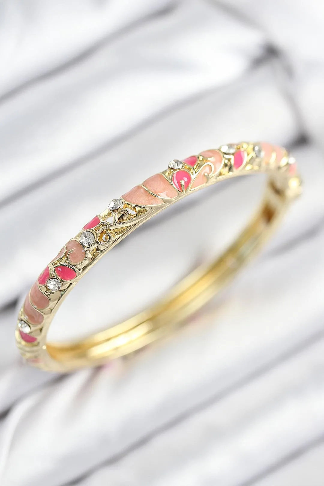 Mineli Zirkon Taşlı Pembe Çiçek Motifli Gold Kadın Kelepçe